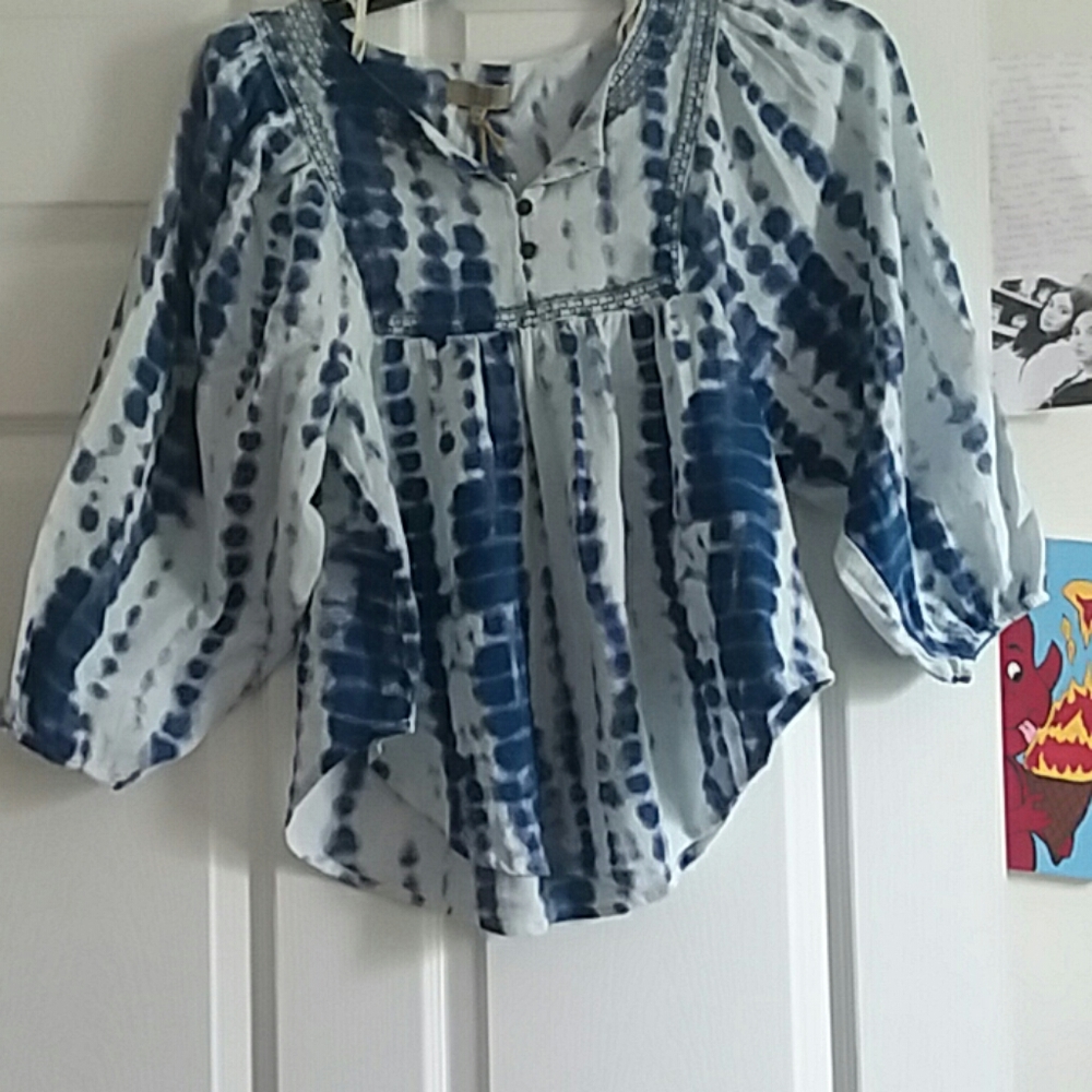 True craft tie dye shirt